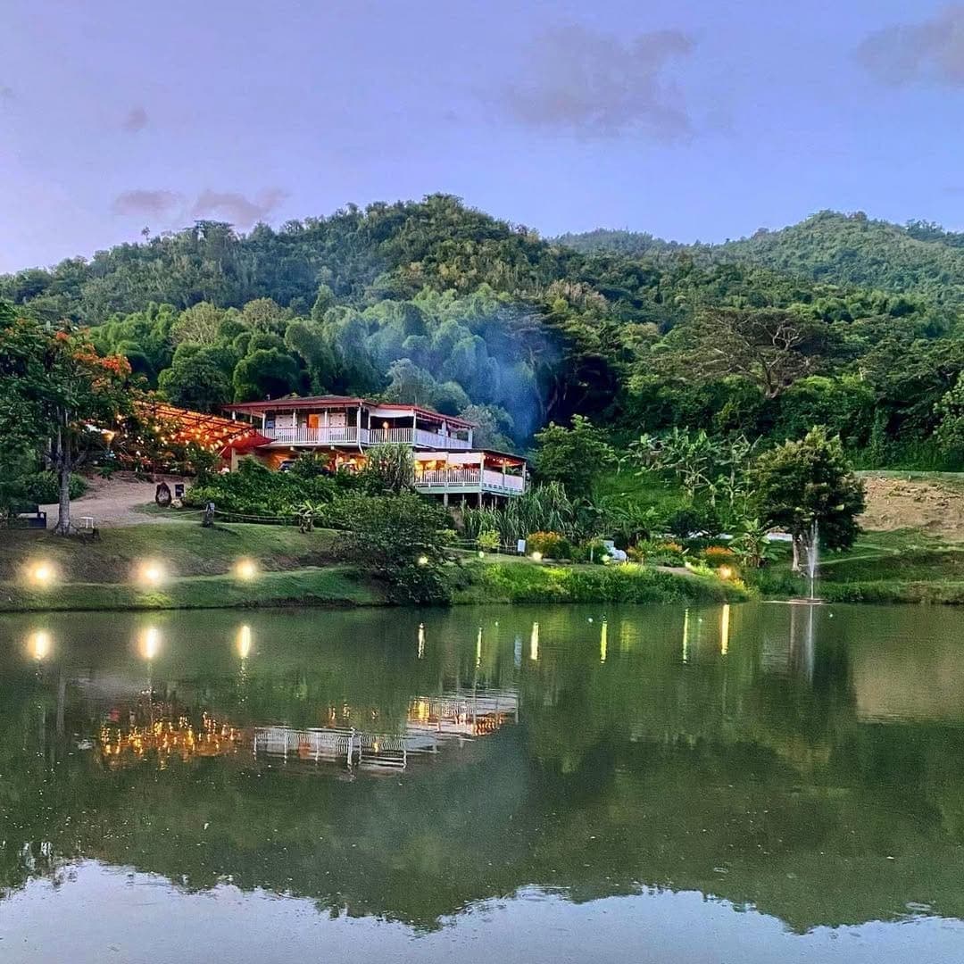 Bacoa Finca & Fogón